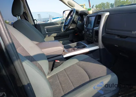 2017 Ram 1500 Big Horn 4X4 6'4 Box из США, поврежденный, VIN 1C6RR7GT3HS555053